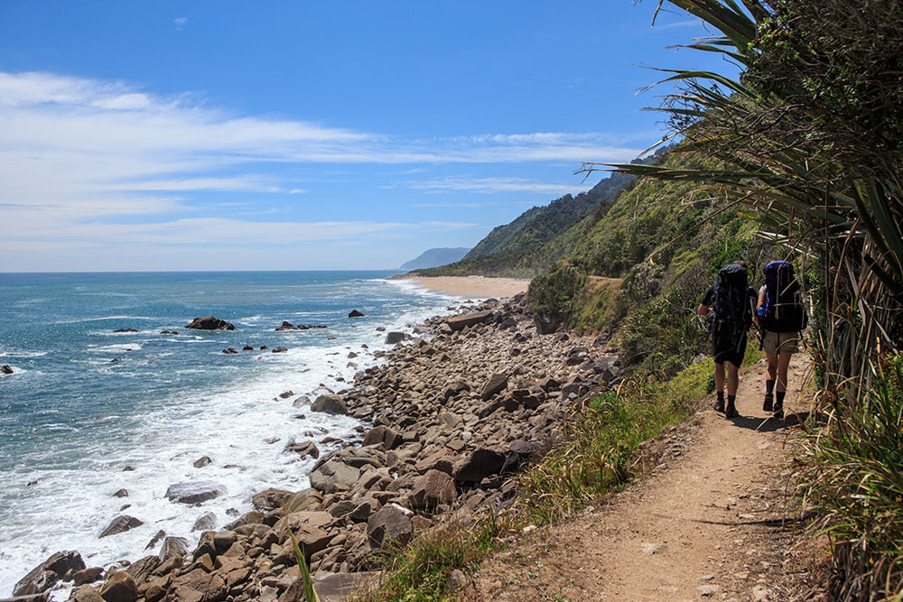 The Abel Tasman <br /> & Queen Charlotte Track (New Zealand)